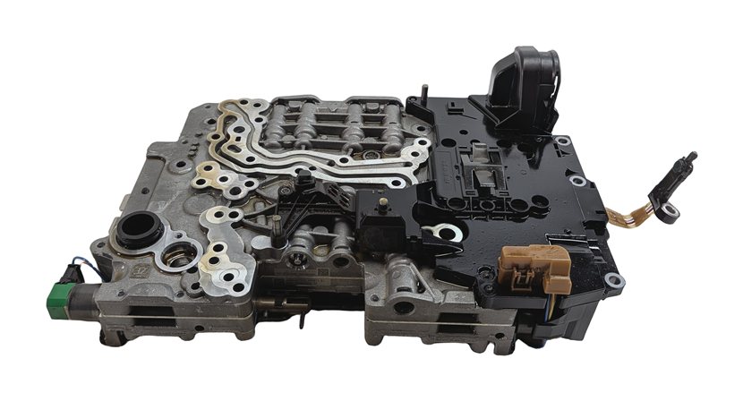 Thumbnail 2: 11-12 BMW ACTIVE HYBRID 7 F04 AUTO START STOP AUTOMATIC TRANSMISSION VALVE BODY