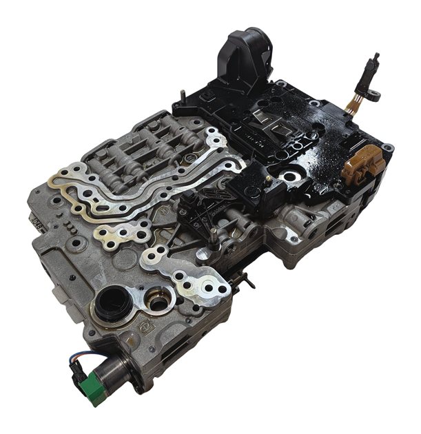 Thumbnail 3: 11-12 BMW ACTIVE HYBRID 7 F04 AUTO START STOP AUTOMATIC TRANSMISSION VALVE BODY