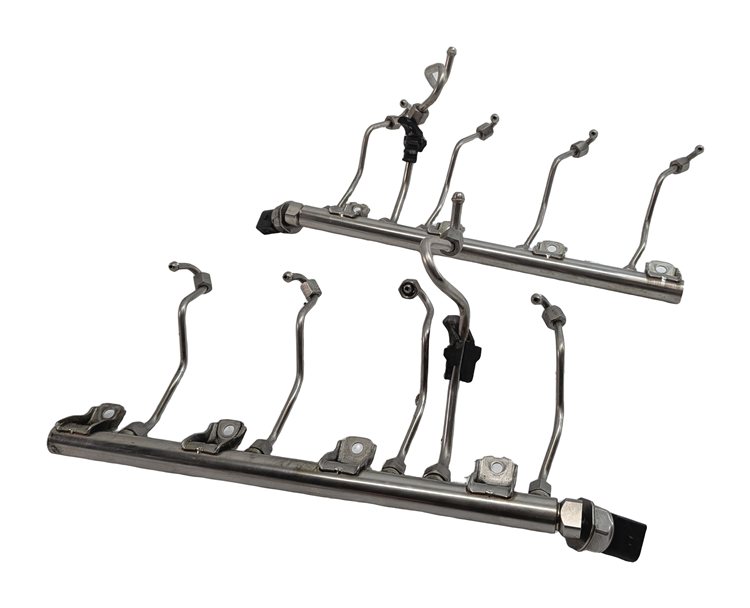 Thumbnail 3: 11 BMW 750LI F01 4.4L N63 HYBRID HIGH PRESSURE FUEL INJECTION RAIL SET w/ LINES