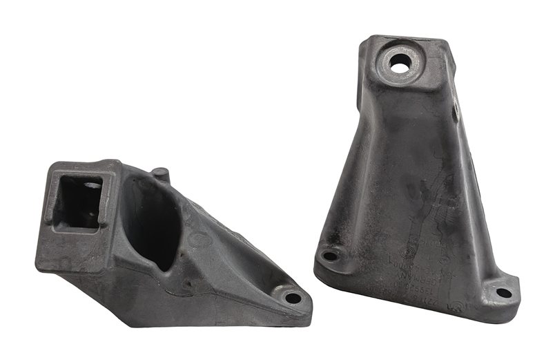Thumbnail 2: 2011 BMW 750LI (F01) 4.4L N63 HYBRID ENGINE MOTOR SUPPORT MOUNT BRACKET SET/2