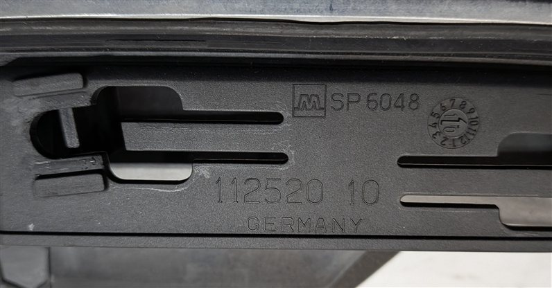 Thumbnail 7: 2011 BMW 750LI F01 REAR TRUNK LID RELEASE HANDLE w/LICENSE PLATE LIGHTS (CHROME)