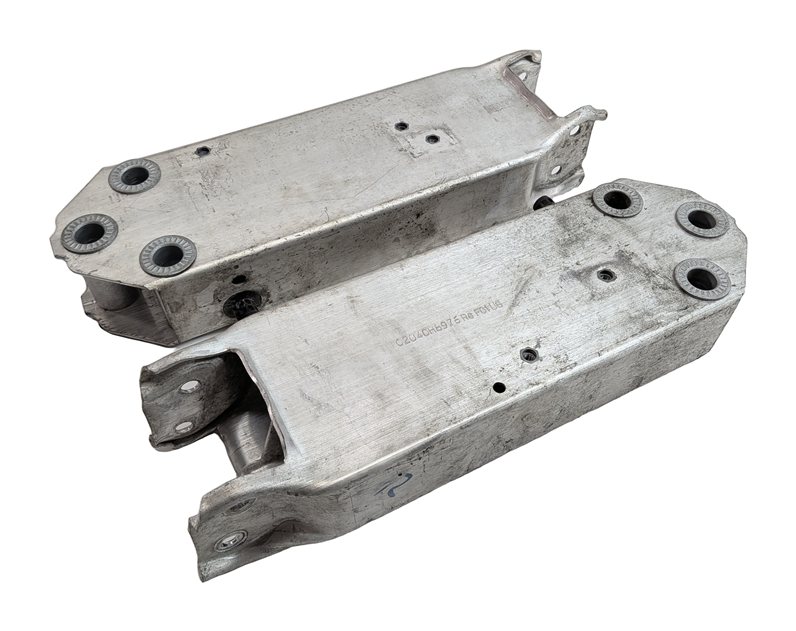 Thumbnail 4: BMW 7 SERIES (F01) FRONT LEFT & RIGHT BUMPER IMPACT REINFORCEMENT BRACKET SET/2