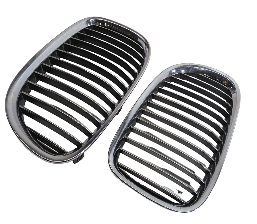 Thumbnail 3: 2009-2012 BMW 740i 750i 760i B7 (F01) FRONT LEFT & RIGHT UPPER HOOD GRILLE SET/2