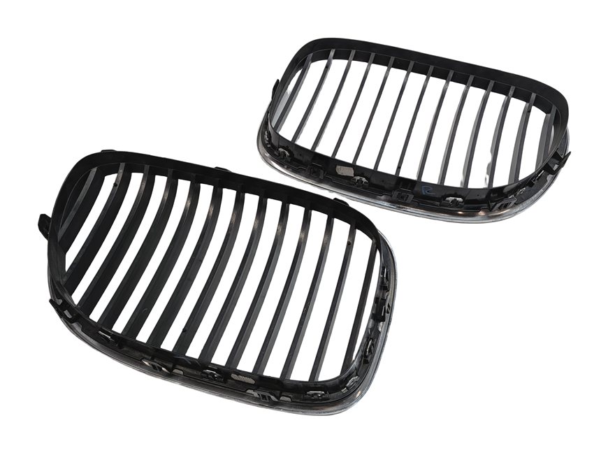 Thumbnail 5: 2009-2012 BMW 740i 750i 760i B7 (F01) FRONT LEFT & RIGHT UPPER HOOD GRILLE SET/2