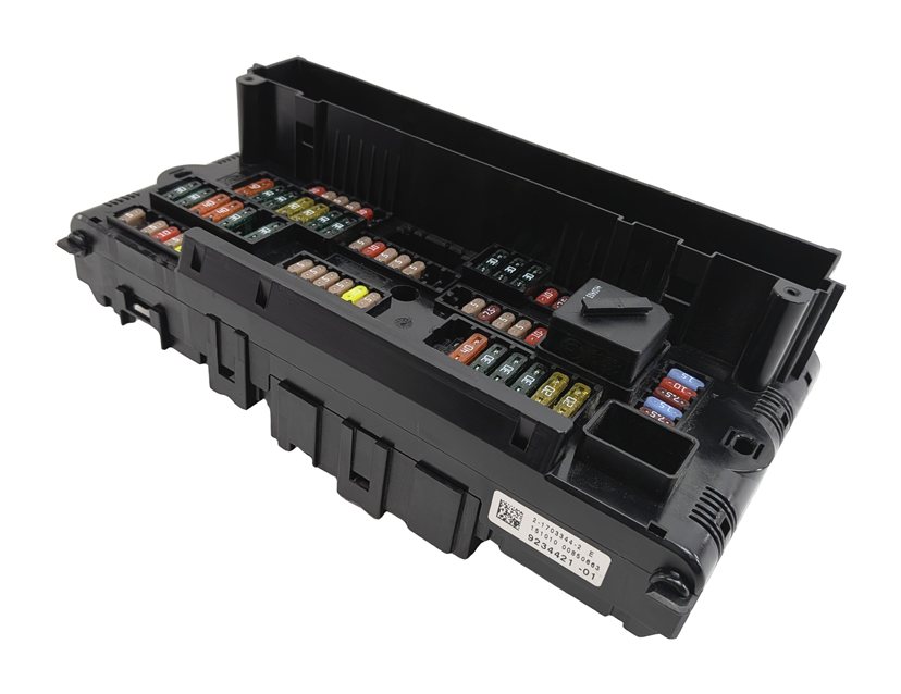 10-11 BMW 535iGT 550iGT ACTIVE 7 AUTO START STOP TRUNK MOUNT FUSE RELAY PANEL