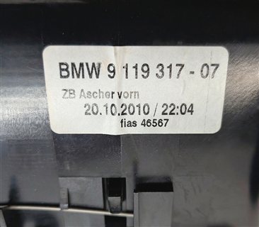 Thumbnail 10: 2011 BMW 750LI (F01) FRONT CENTER CONSOLE ASHTRAY w/ 12V POWER SOCKET OUTLET