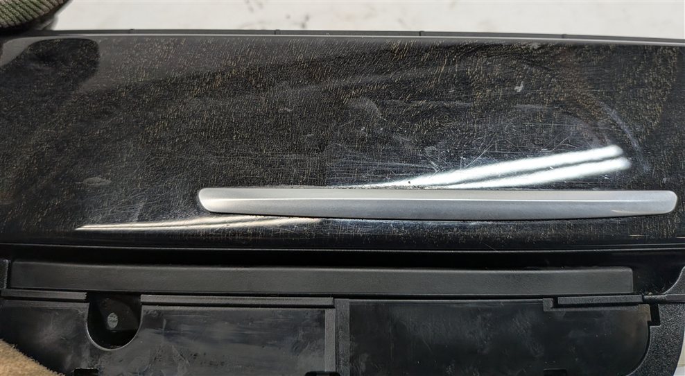 Thumbnail 13: 2011 BMW 750LI (F01) FRONT CENTER CONSOLE ASHTRAY w/ 12V POWER SOCKET OUTLET