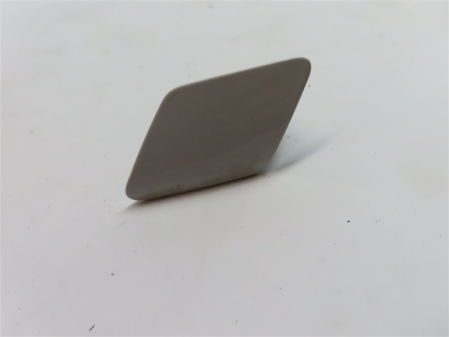 2014 BMW 328XI WAGON (F30) FRONT LEFT DRIVER HEADLIGHT WASHER COVER TRIM (White)