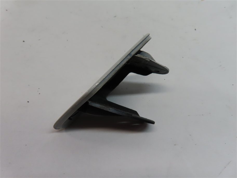 Thumbnail 3: 2014 BMW 328XI WAGON (F30) FRONT RIGHT PASSENGER HEADLIGHT WASHER COVER (White)