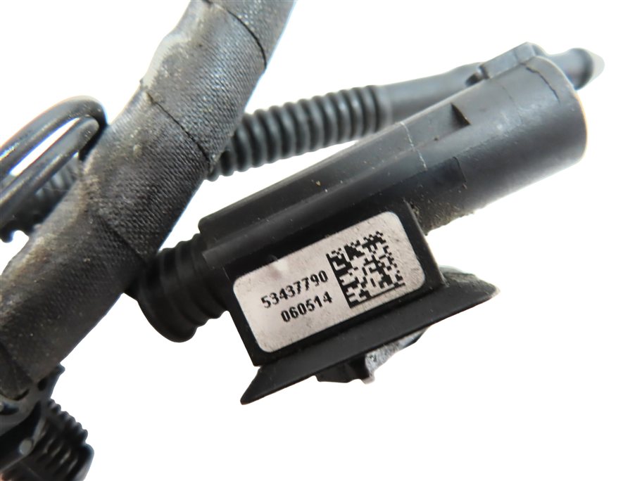 Thumbnail 5: 2014 BMW 328XI WAGON (F30) HEATED WINDSHIELD WASHER FLUID SQUIRTER NOZZLE & TUBE
