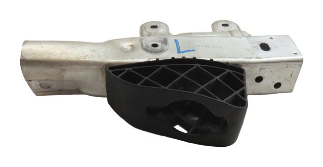 Thumbnail 9: 2014 BMW 328XI WAGON (F30) FRONT LEFT DRIVER BUMPER SUPPORT MOUNT BRACKET
