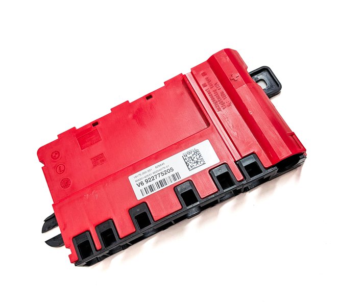 Thumbnail 2: 2014 BMW 328XI WAGON (F30) 2.0L (N20) POSITIVE BATTERY POWER DISTRIBUTION BOX