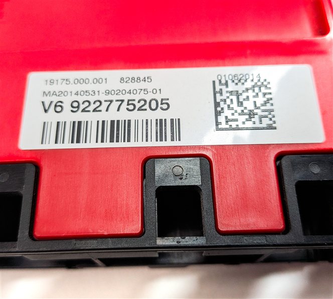 Thumbnail 7: 2014 BMW 328XI WAGON (F30) 2.0L (N20) POSITIVE BATTERY POWER DISTRIBUTION BOX