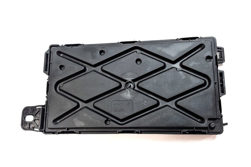 Thumbnail 5: 13-19 BMW 328i 330i 335i 428i 435i M3 M4 (F30 F31 F32) REAR BODY CONTROL MODULE