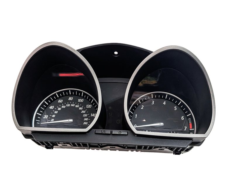 Thumbnail 3: 2003-2005 BMW Z4 (E85) AUTO / SMG - SPEEDOMETER INSTRUMENT GAUGE CLUSTER (137k)
