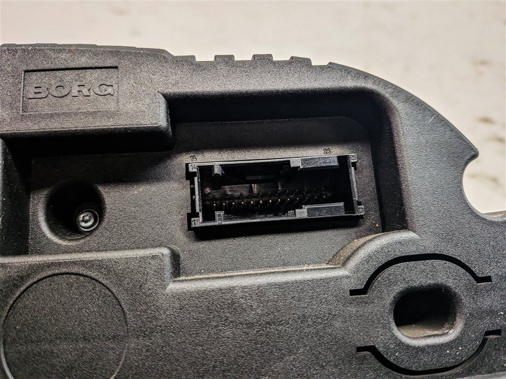 Thumbnail 8: 2003-2005 BMW Z4 (E85) AUTO / SMG - SPEEDOMETER INSTRUMENT GAUGE CLUSTER (137k)