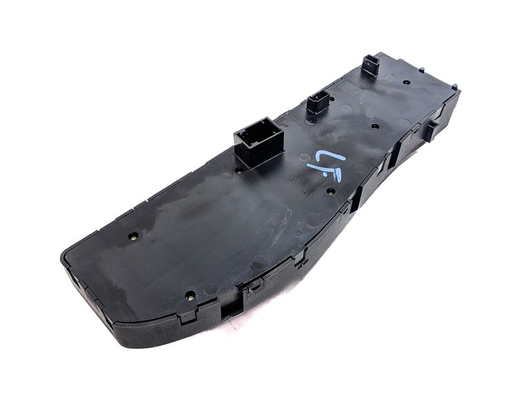 Thumbnail 4: 2004 BMW Z4 (E85) FRONT LEFT DRIVER SEAT POSITION ADJUST SWITCH BUTTON PANEL