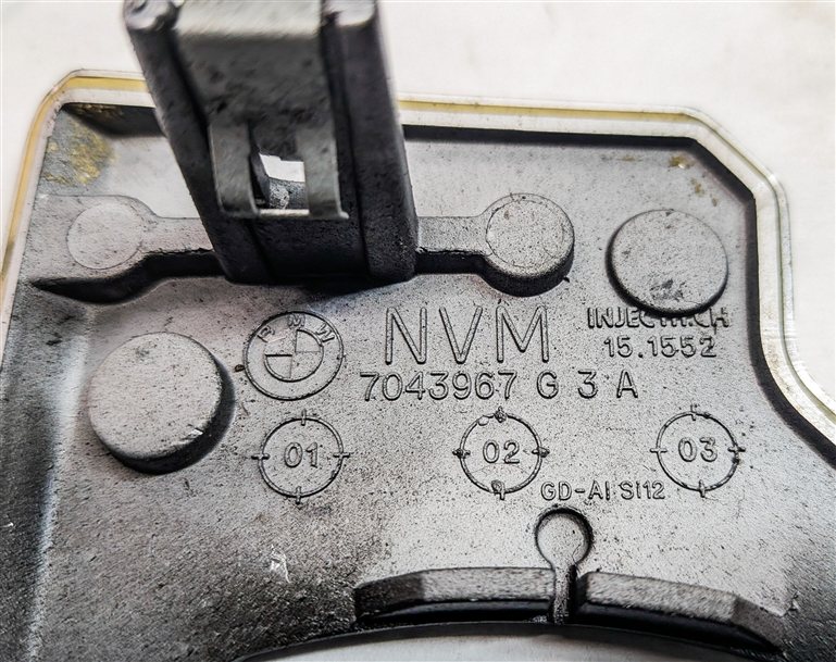 Thumbnail 9: 2004 BMW Z4 (E85) FRONT LEFT DRIVER DASH HEADLIGHT SWITCH TRIM BEZEL (Aluminum)