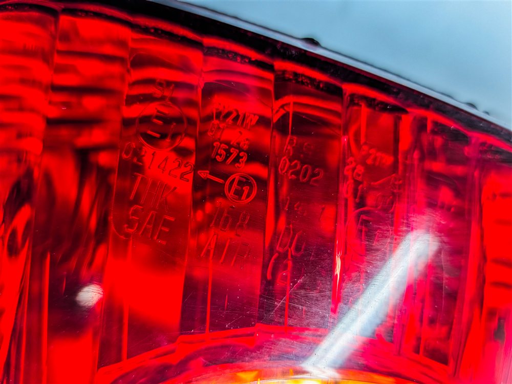 Thumbnail 9: 2003-2005 BMW Z4 (E85) REAR LEFT DRIVER TAILLIGHT BRAKE TAIL LIGHT LAMP (Merlot)