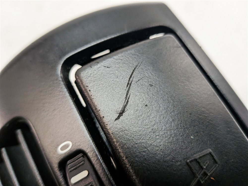 Thumbnail 10: 2004 BMW Z4 (E85) FRONT RIGHT PASSENGER DASH HEAT AIR AC VENT w/ CUPHOLDER