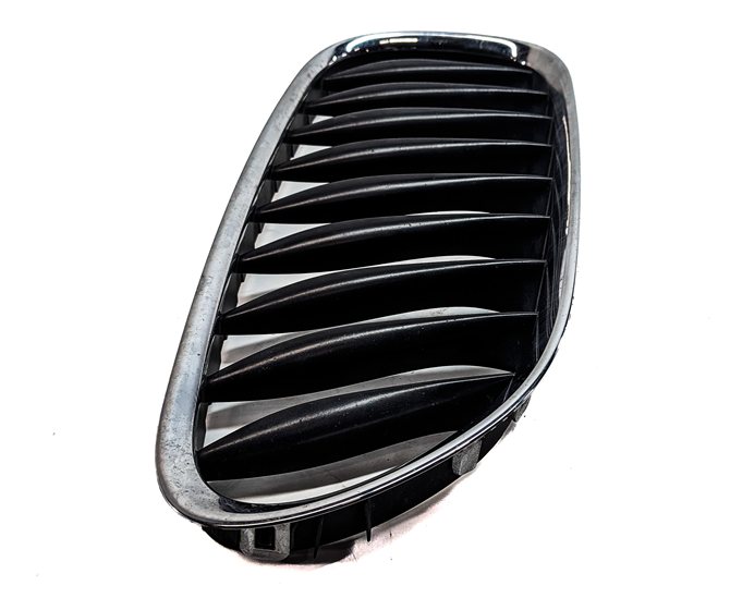 Thumbnail 2: 2003-2008 BMW Z4 (E85) RIGHT FRONT PASSENGER SIDE BUMPER GRILLE (BLACK / CHROME)