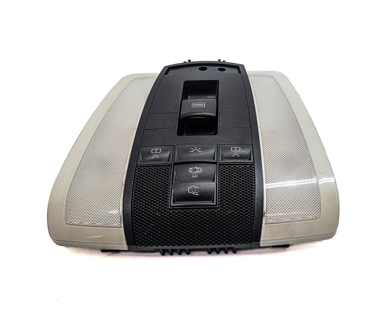 Thumbnail 2: 2012 MERCEDES C250 (W204) FRONT ROOF DOME COURTESY LIGHT w/SWITCHES (Black)