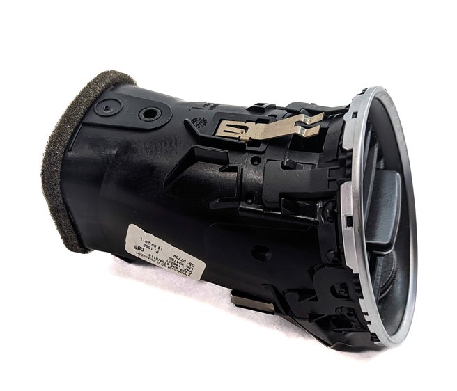 Thumbnail 3: 2012 MERCEDES C250 (W204) FRONT LEFT DRIVER DASH HEAT AIR AC VENT (Black)