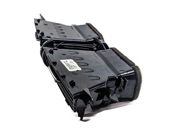 Thumbnail 3: 2012 MERCEDES C250 (W204) FRONT CENTER DASH HEAT AIR AC VENT (Black)
