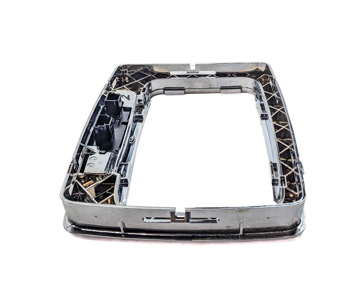 Thumbnail 5: 2012 MERCEDES C250 (W204) CENTER CONSOLE AUTOMATIC SHIFT TRIM BEZEL (ALUMINUM)