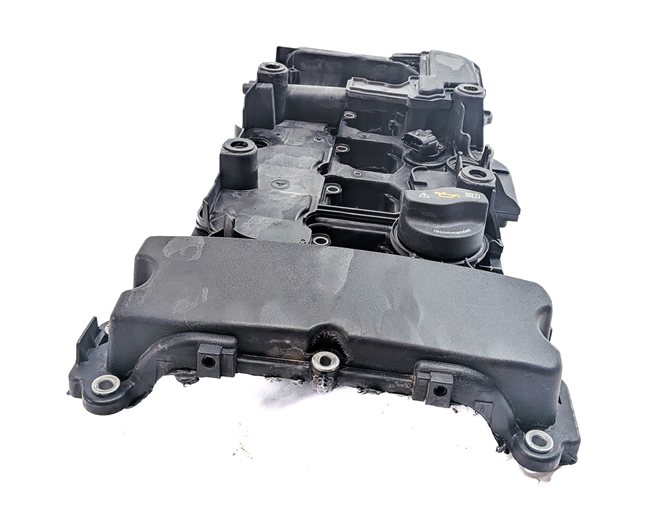 Thumbnail 2: 12-15 MERCEDES C250 SLK250 R172 W204 1.8L M271 ENGINE CYLINDER HEAD VALVE COVER