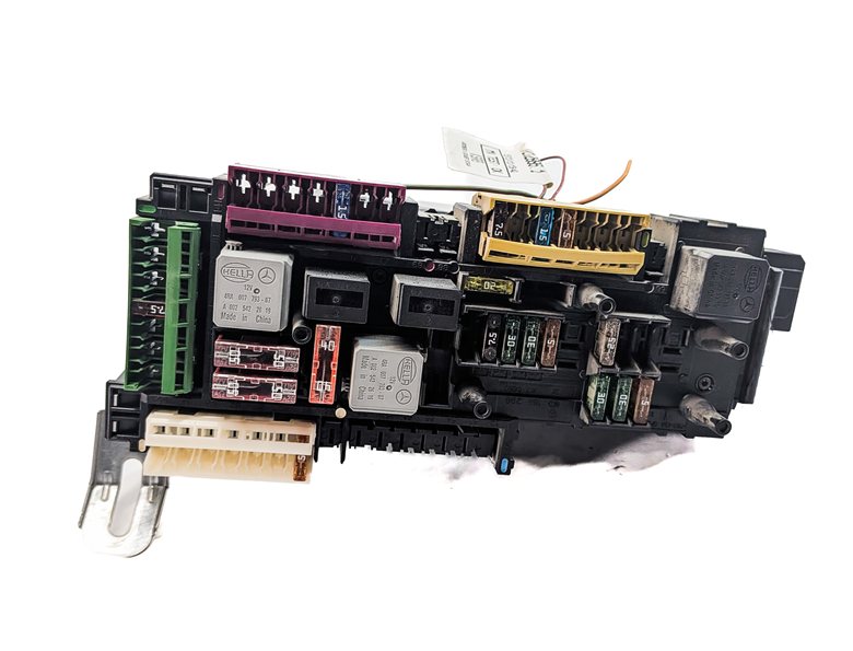 11-15 MERCEDES C250 C300 C350 (W204) REAR SIGNAL ACQUISITION CONTROL MODULE SAM