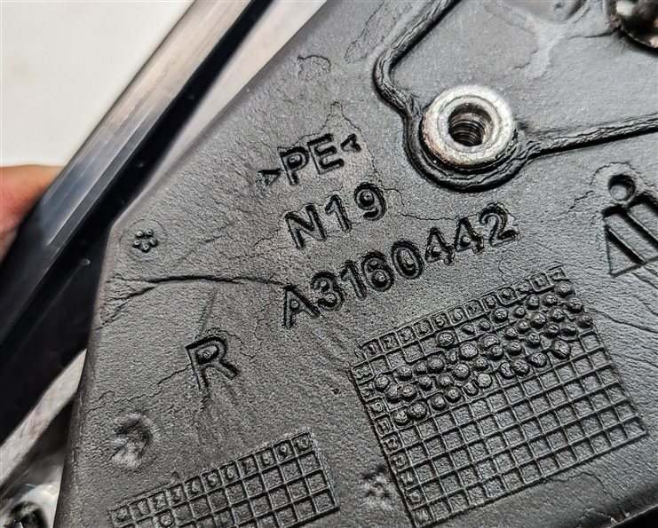 Thumbnail 9: 12-14 MERCEDES C250 C300 C350 (W204) RIGHT HEAT AUTODIM MEM DOOR MIRROR (Black)