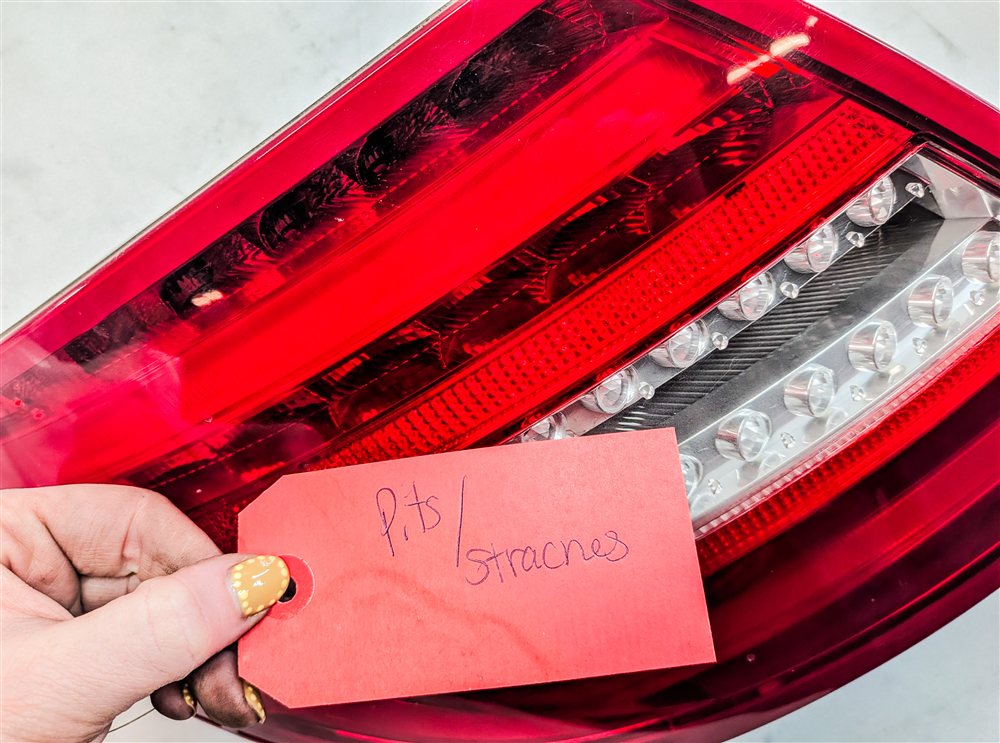 Thumbnail 14: 2012-2015 MERCEDES BENZ C250 C300 C350 (W204) LEFT DRIVER TAILLIGHT BRAKE LIGHT