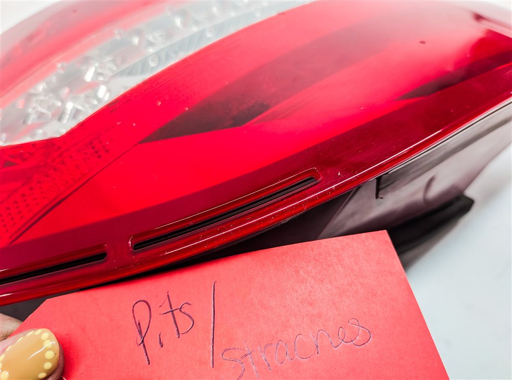 Thumbnail 15: 2012-2015 MERCEDES BENZ C250 C300 C350 (W204) LEFT DRIVER TAILLIGHT BRAKE LIGHT