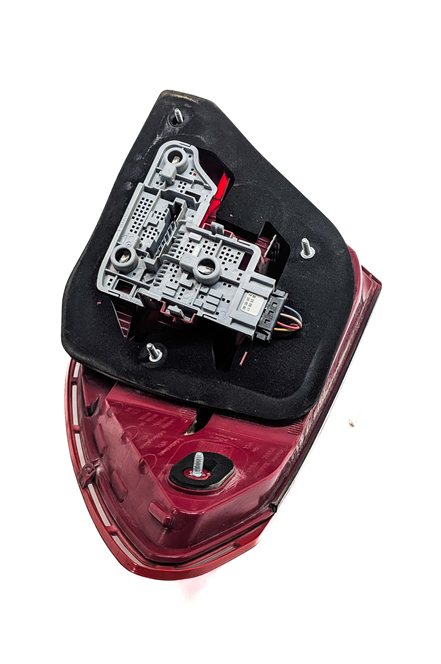 Thumbnail 5: 2012-2015 MERCEDES BENZ C250 C300 C350 (W204) LEFT DRIVER TAILLIGHT BRAKE LIGHT