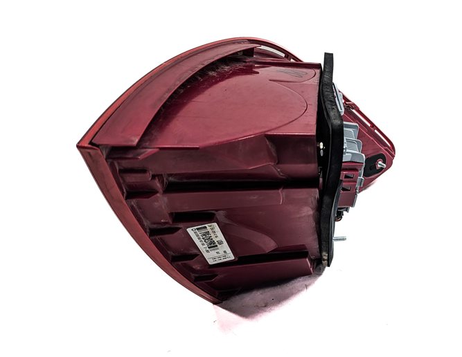 Thumbnail 3: 12-15 MERCEDES BENZ C250 C300 C350 (W204) RIGHT PASSENGER TAILLIGHT BRAKE LIGHT