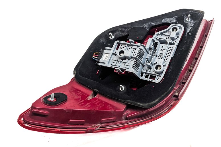 Thumbnail 6: 12-15 MERCEDES BENZ C250 C300 C350 (W204) RIGHT PASSENGER TAILLIGHT BRAKE LIGHT