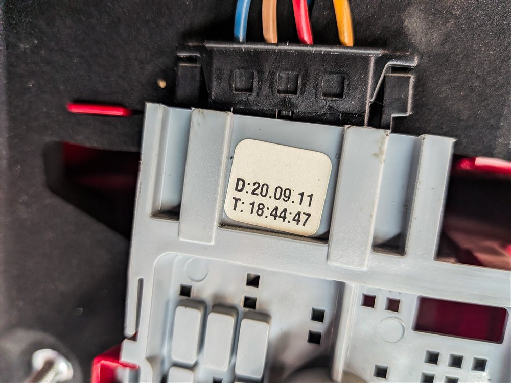 Thumbnail 9: 12-15 MERCEDES BENZ C250 C300 C350 (W204) RIGHT PASSENGER TAILLIGHT BRAKE LIGHT