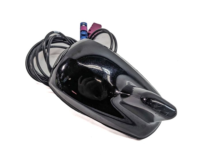 Thumbnail 3: 2008-2012 MB C350 C300 C63 C250 (W204) RADIO STEREO SHARK FIN ANTENNA (Black)
