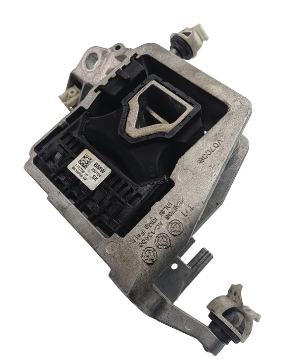 Thumbnail 4: 2016 BMW X1 (F48) 2.0L (B46) ENGINE MOTOR SUPPORT MOUNT