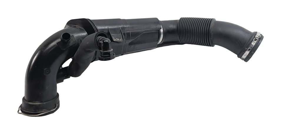 Thumbnail 2: 2016 BMW X1 (F48) 2.0L (B46) ENGINE INTERCOOLER FILTERED AIR HOSE PIPE DUCT