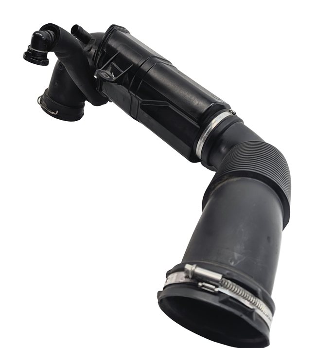 Thumbnail 3: 2016 BMW X1 (F48) 2.0L (B46) ENGINE INTERCOOLER FILTERED AIR HOSE PIPE DUCT
