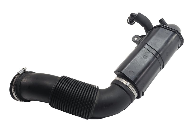 Thumbnail 4: 2016 BMW X1 (F48) 2.0L (B46) ENGINE INTERCOOLER FILTERED AIR HOSE PIPE DUCT