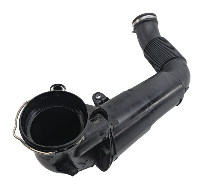 Thumbnail 6: 2016 BMW X1 (F48) 2.0L (B46) ENGINE INTERCOOLER FILTERED AIR HOSE PIPE DUCT