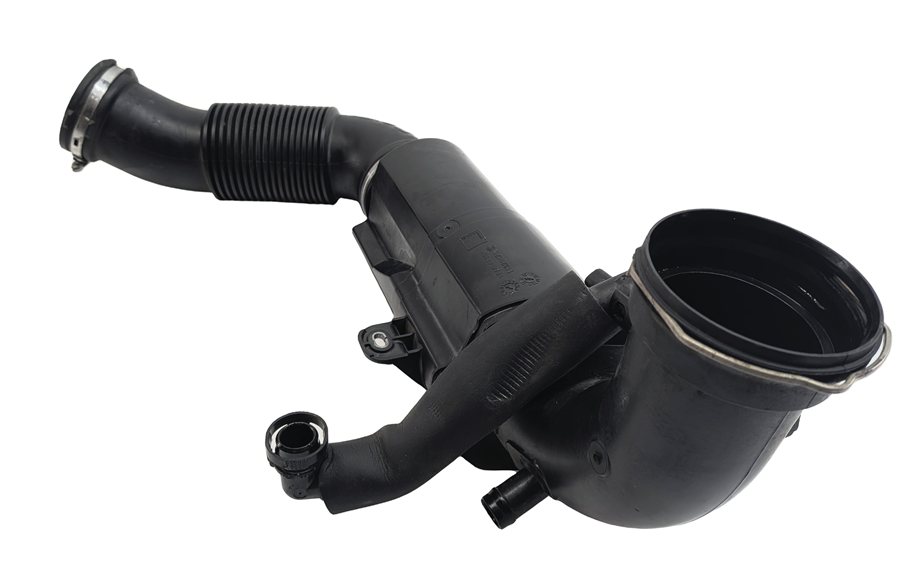 Thumbnail 7: 2016 BMW X1 (F48) 2.0L (B46) ENGINE INTERCOOLER FILTERED AIR HOSE PIPE DUCT