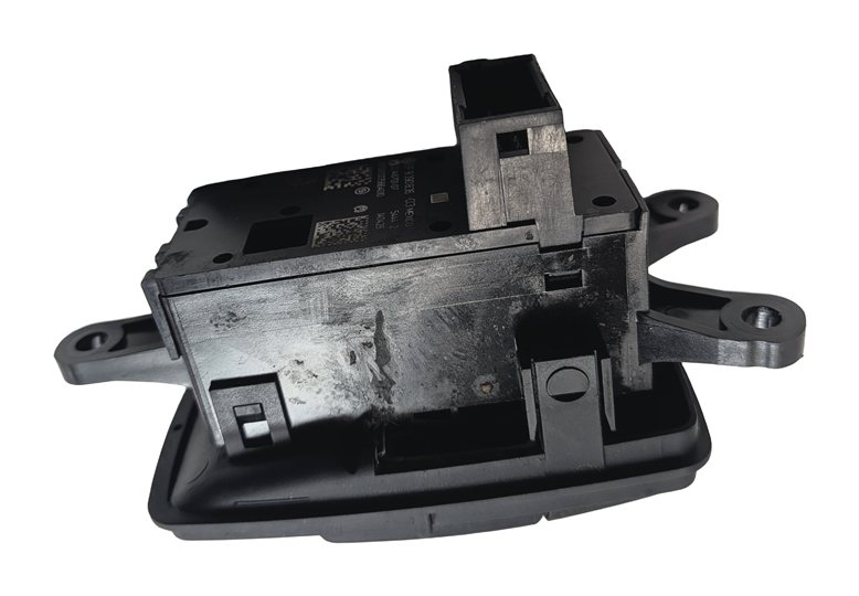 Thumbnail 4: 2016 BMW X1 (F48) DRIVER ELECTRONIC EMERGENCY PARK PARKING BRAKE SWITCH BUTTON