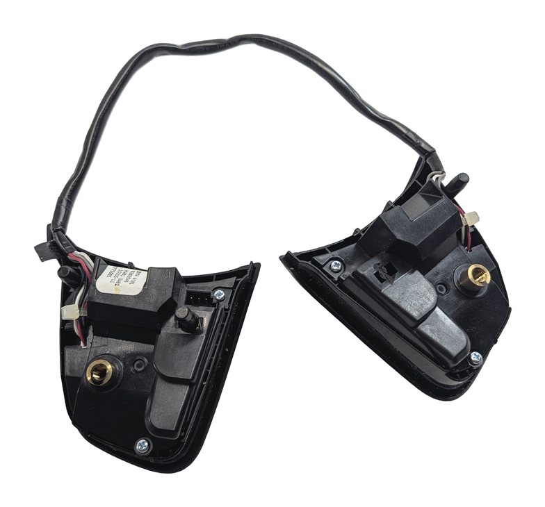 Thumbnail 4: 2016 BMW X1 (F48) DRIVER STEERING WHEEL MEDIA PHONE OPTION CONTROL SWITCH SET/2