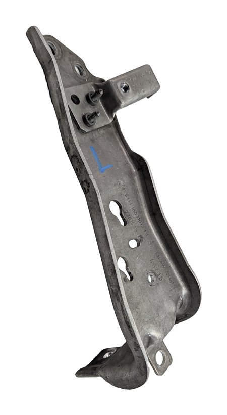 Thumbnail 3: 2016 BMW X1 (F48) 2.0L B46 FRONT LEFT DRIVER RADIATOR SUPPORT MOUNT BRACKET
