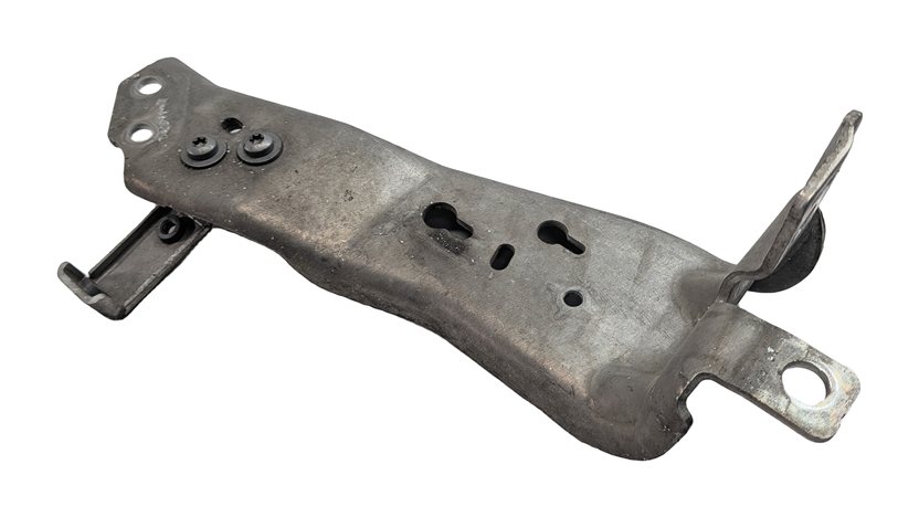 Thumbnail 6: 2016 BMW X1 (F48) 2.0L B46 FRONT LEFT DRIVER RADIATOR SUPPORT MOUNT BRACKET