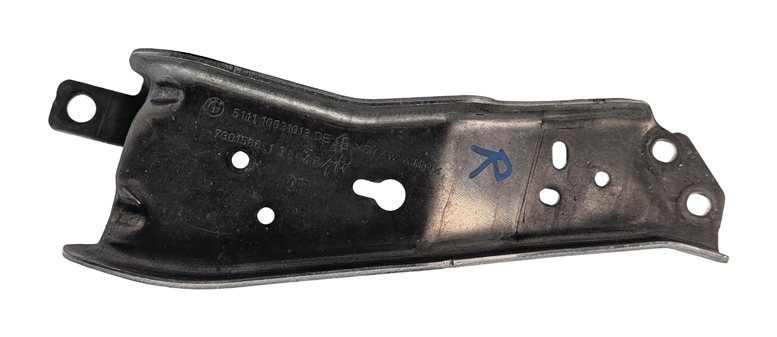 Thumbnail 2: 2016 BMW X1 (F48) 2.0L B46 FRONT RIGHT PASSENGER RADIATOR SUPPORT MOUNT BRACKET